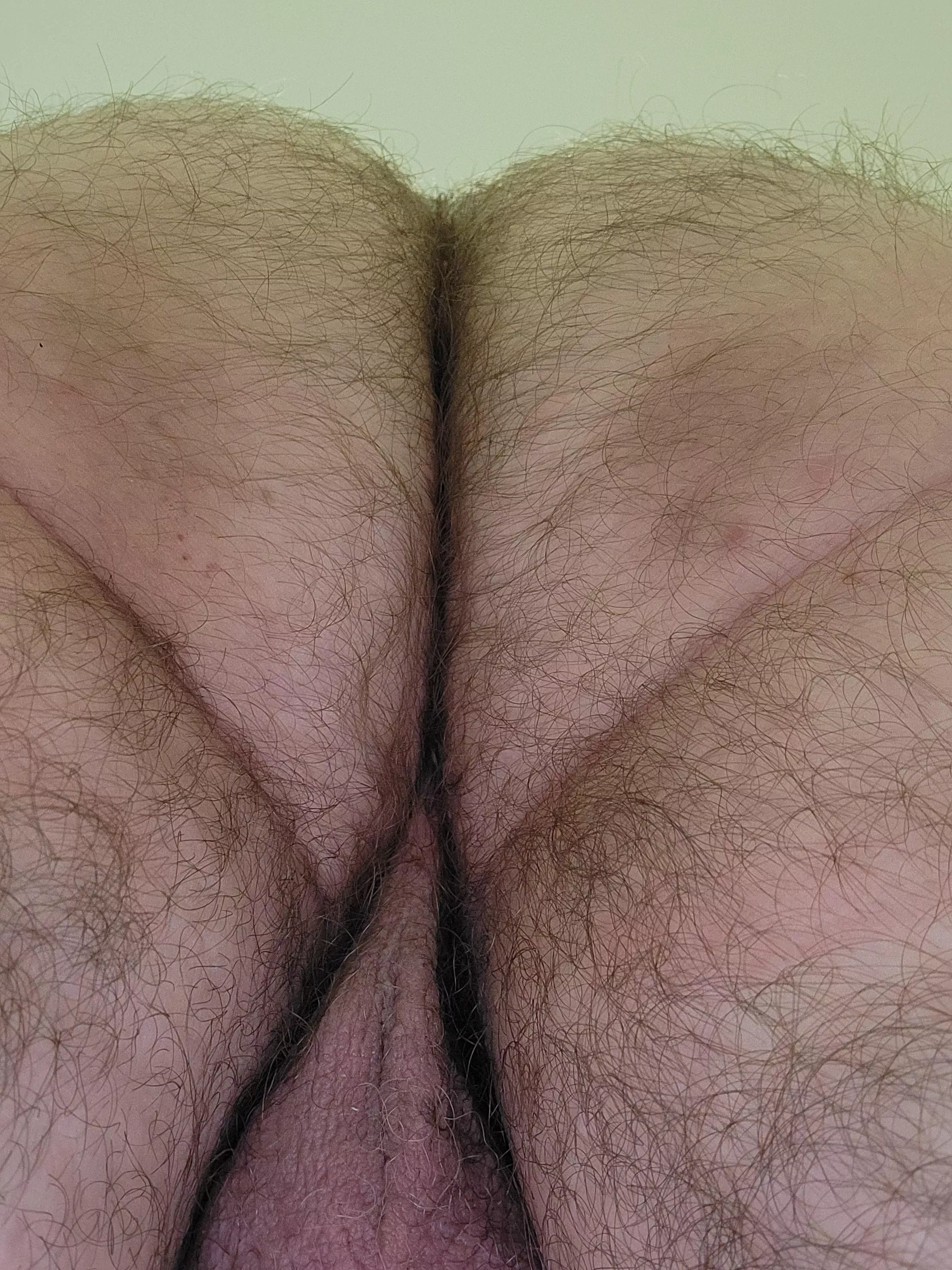 Anyone wanna spread these cheeks?? Get deeper?? 😈 posted by wannabeboitoy