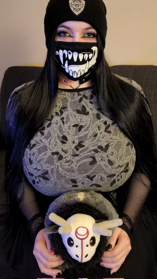 Can't hide jumbo gamer jugs by WebGuyTV