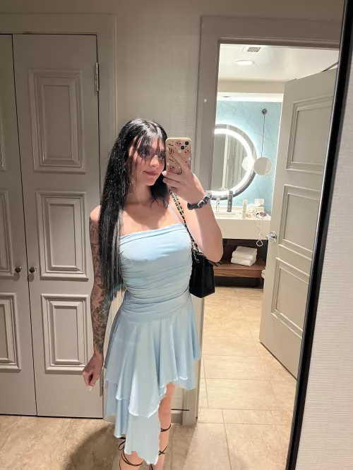 classy or sassy by Benedict_Batonghor