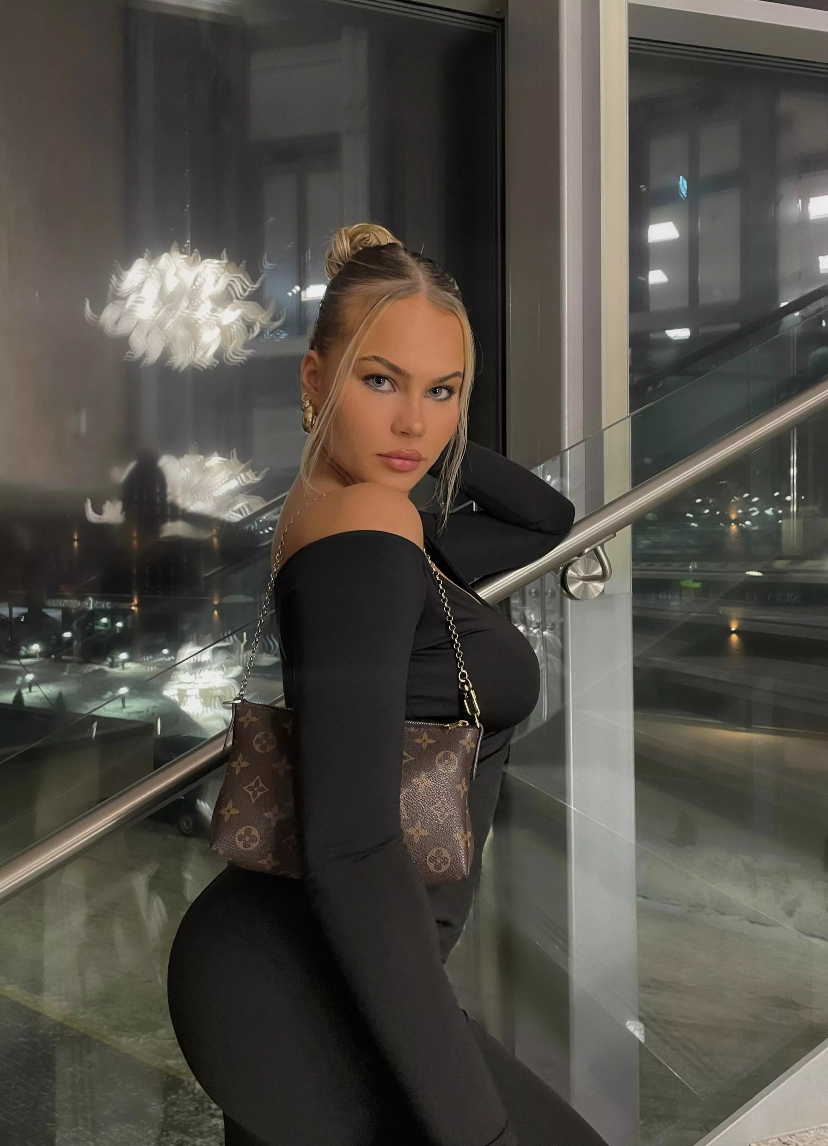 Does this dress fit me? posted by melicherry