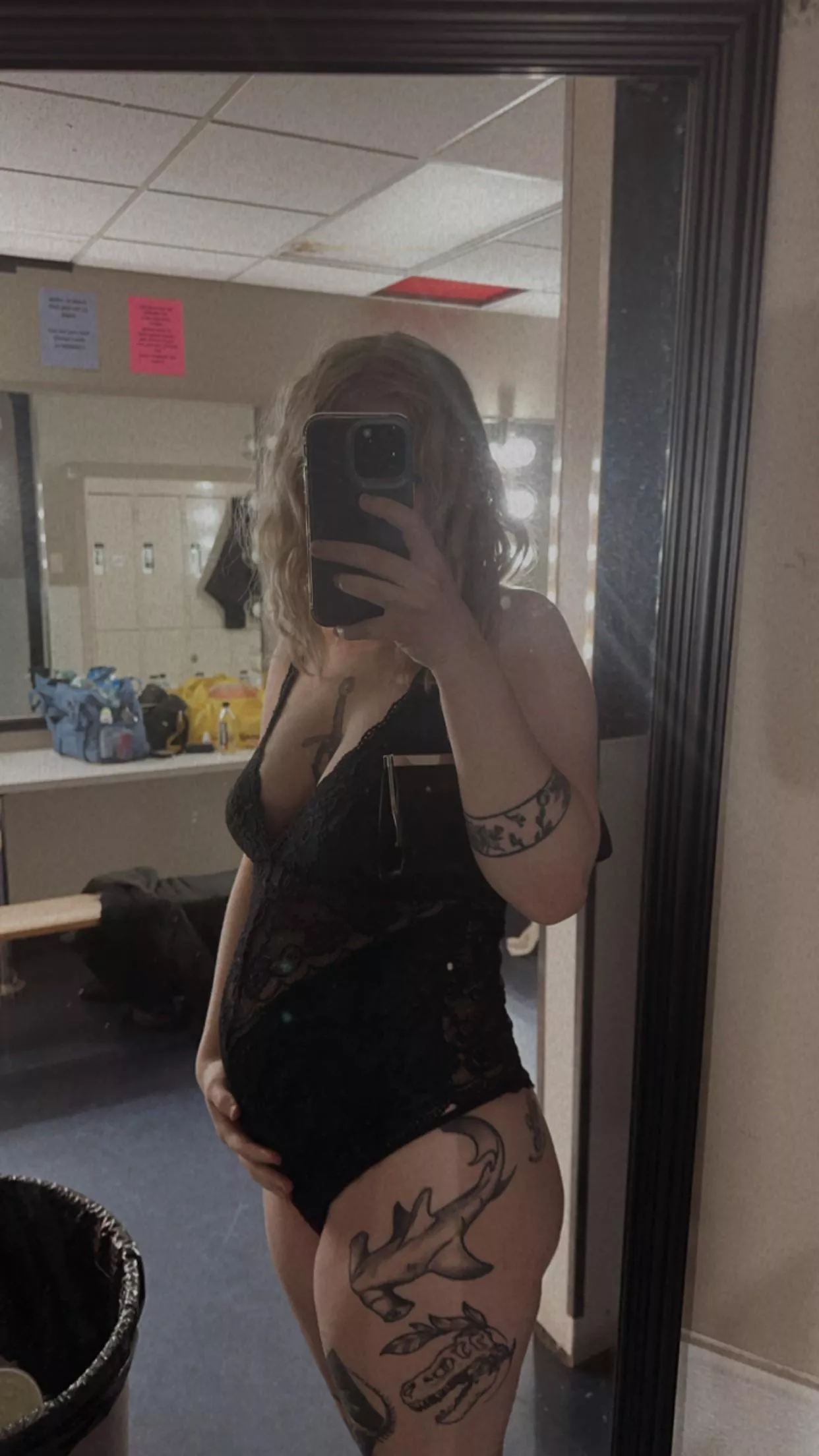 Finally got a bump posted by Monique_dancing