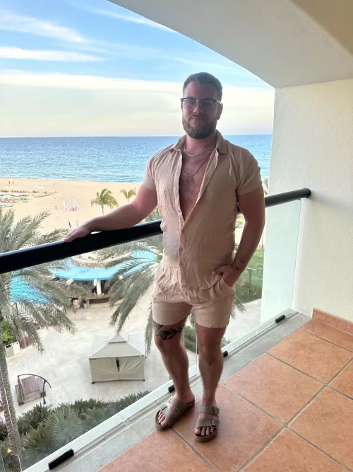 First time posting in here. What are we thinking 🤔 by Tall_Organization845