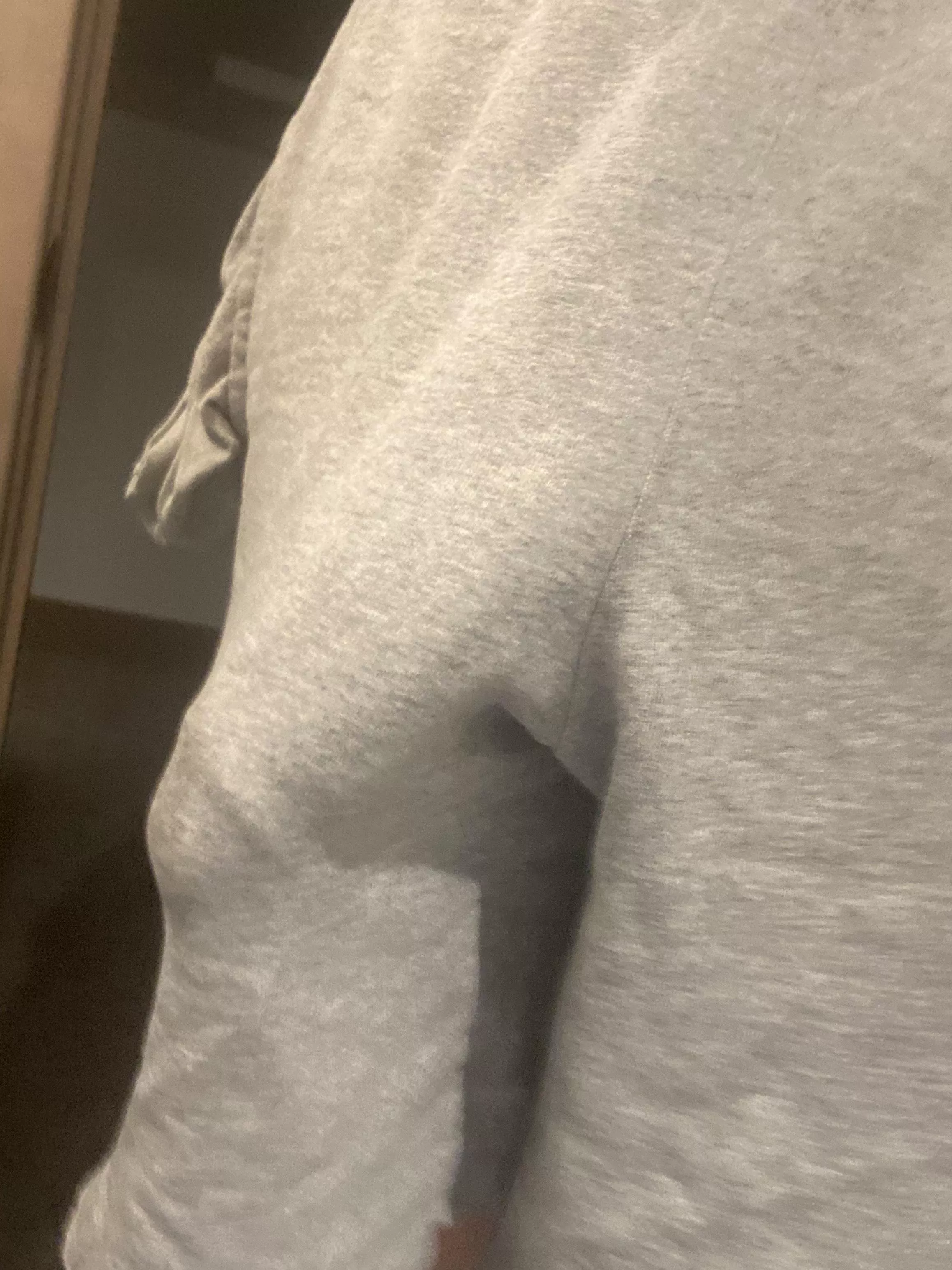 Grey sweats never disappoint posted by Yung_bbc10