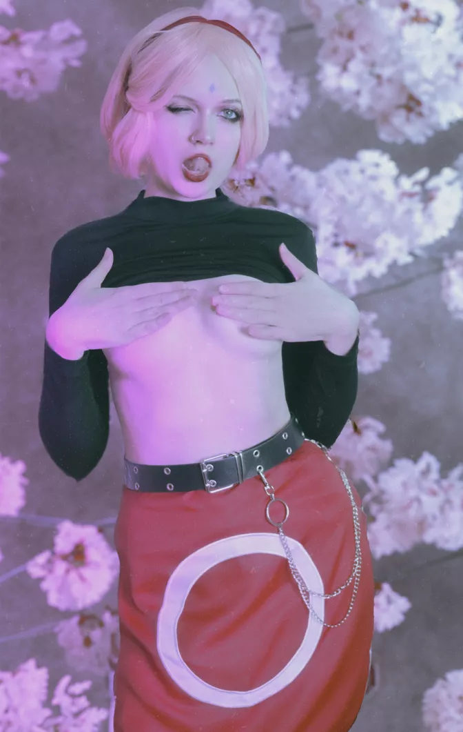 Grown up Sakura cosplay by Ave Ria posted by MereOasis