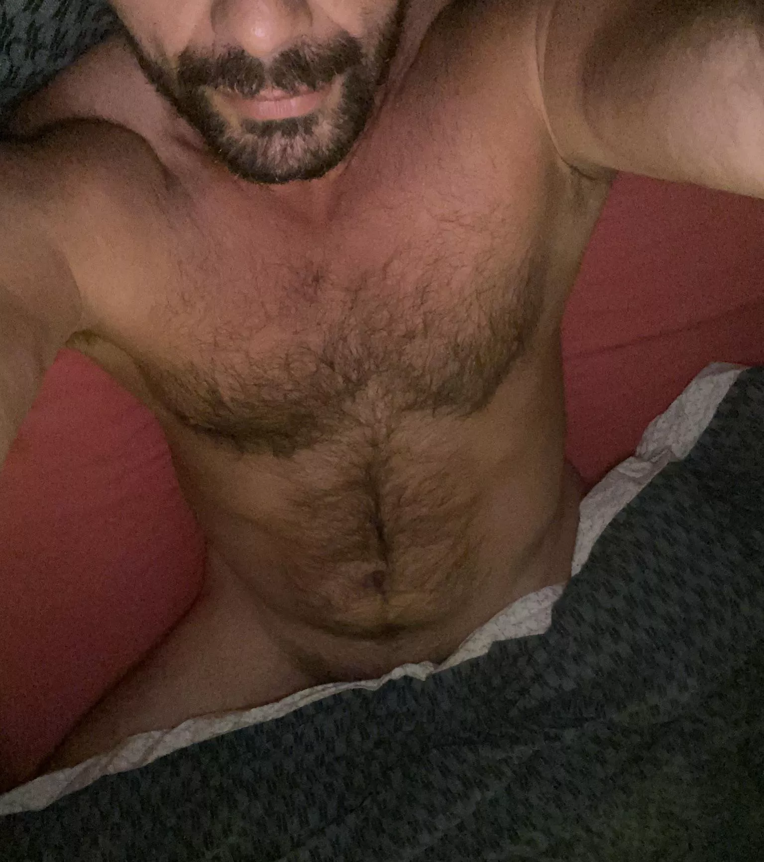 Happy Friday! I’ll be right here if you need me [40]’s posted by RedditThrowaway325