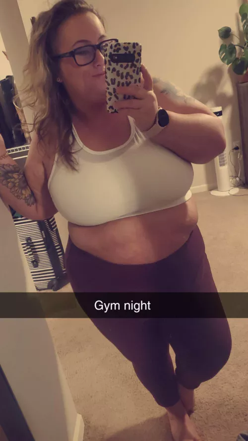 Hitting up the gym tonight  by rachellerose77