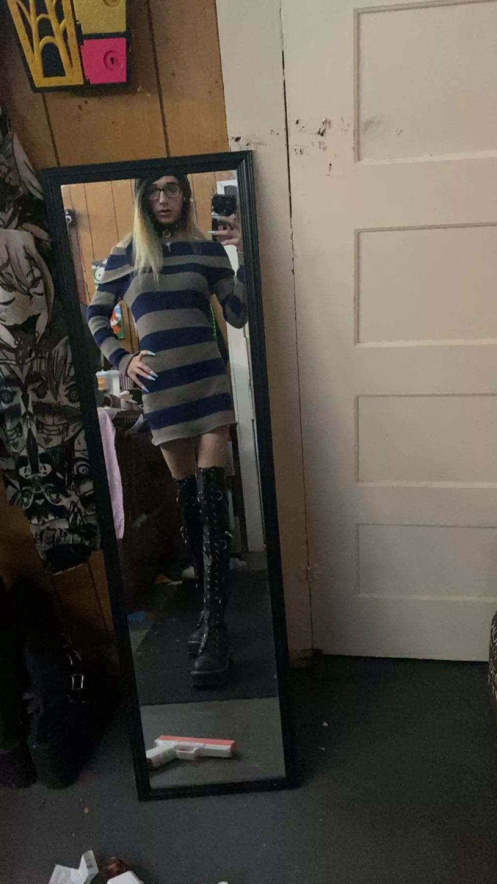 I did a good job with my makeup this time I think I look soooo good rn lol posted by emoboy2000