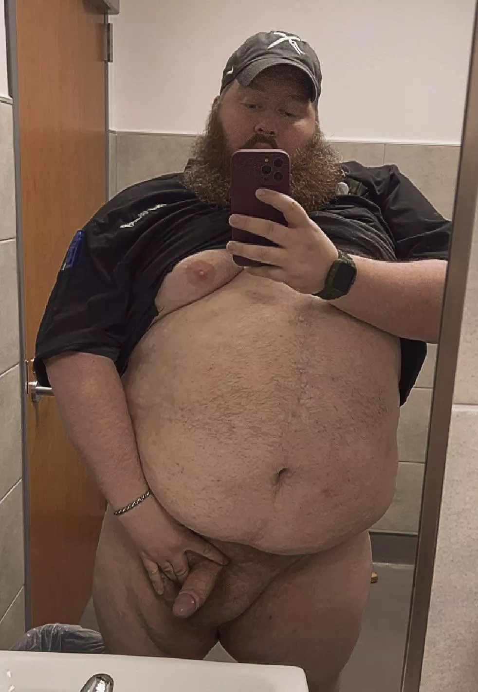 I just need someone bent over between me and this mirror 😏 posted by Beardedcook91