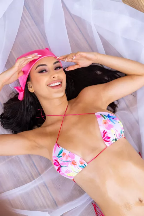 I love fun in the sun by Sophiasweetpie