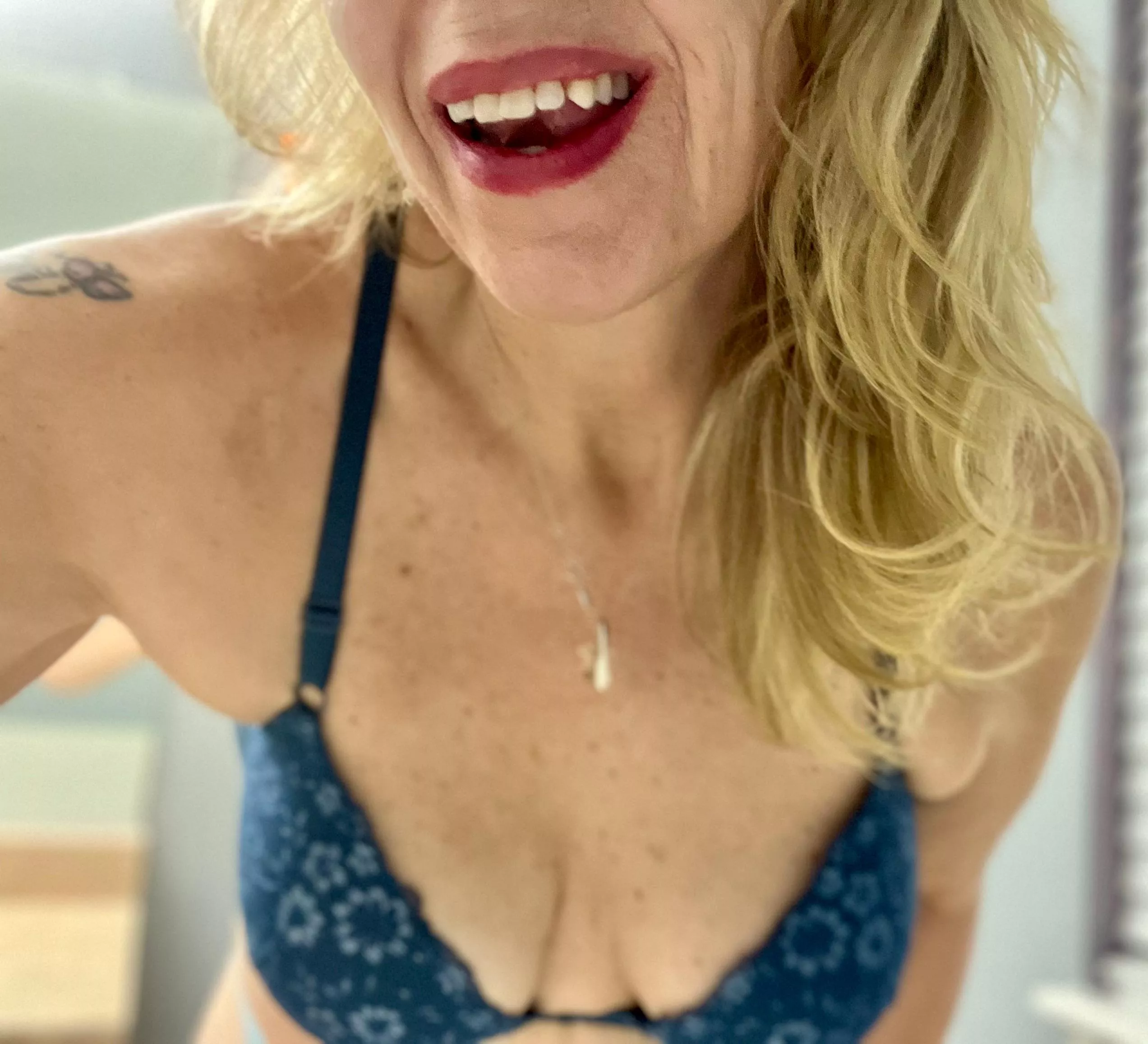 I’m always needing attention posted by naughty1milf