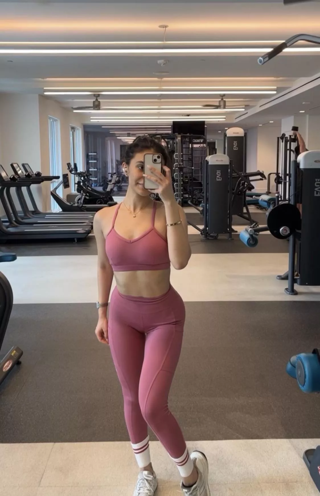 I’m obsessed with pink  posted by CosplayLolo