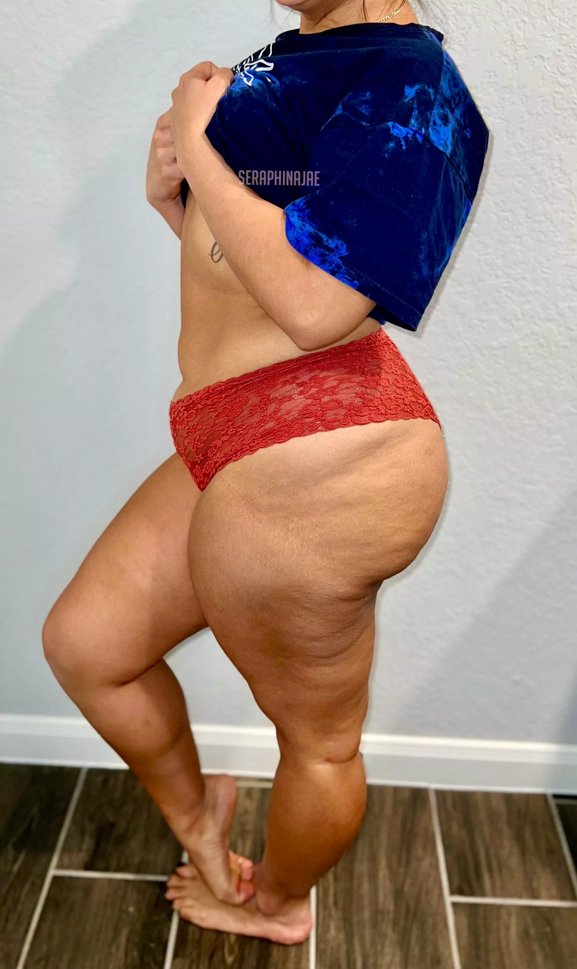 Im ready to be worshipped posted by seraphinajae