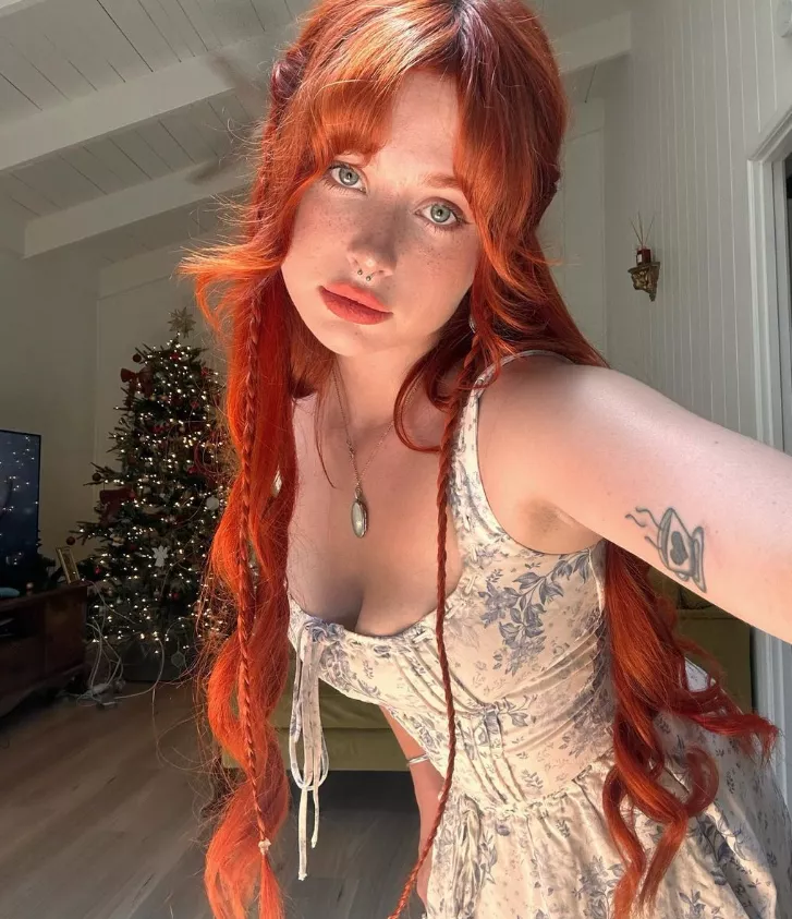 In this dress, my ass will get your attention from the first moment we meet posted by Macan54