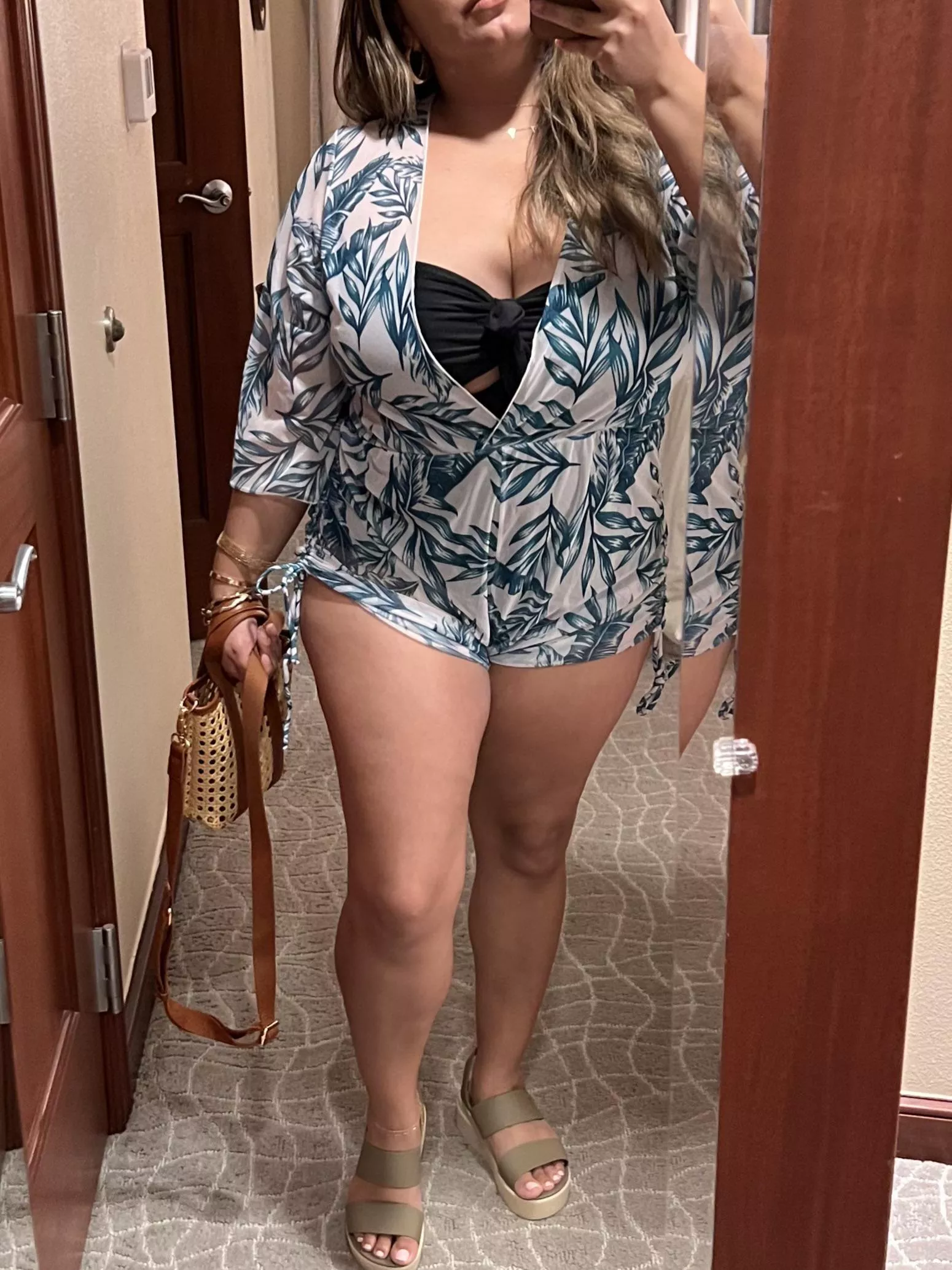 It’s not easy being a hot wife [F] posted by short69stack