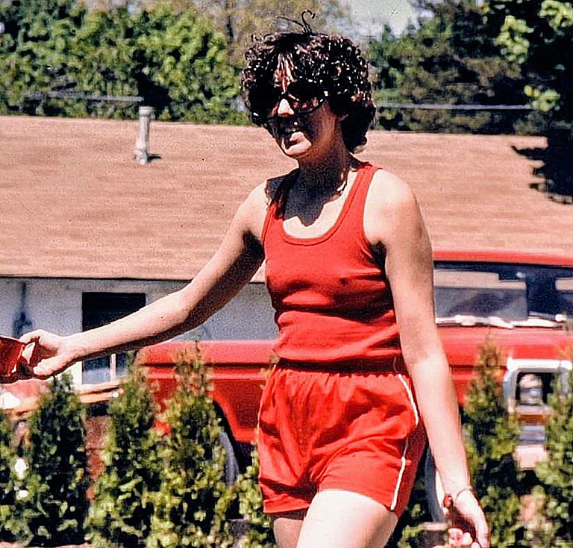 Lady in Red posted by Ok_Job3684