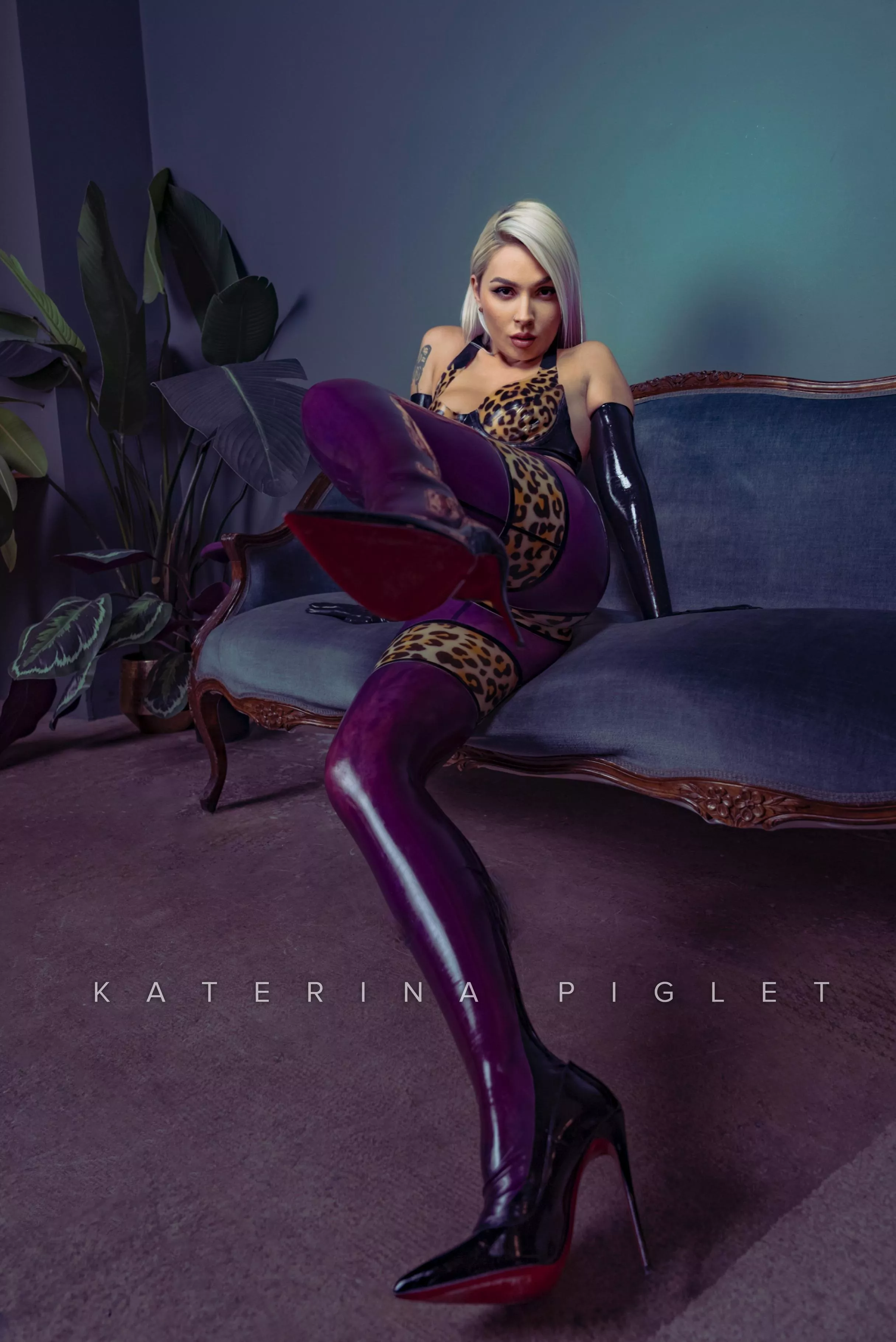 Mistress is waiting for you to clean them NOW ! posted by Katerina_Piglet