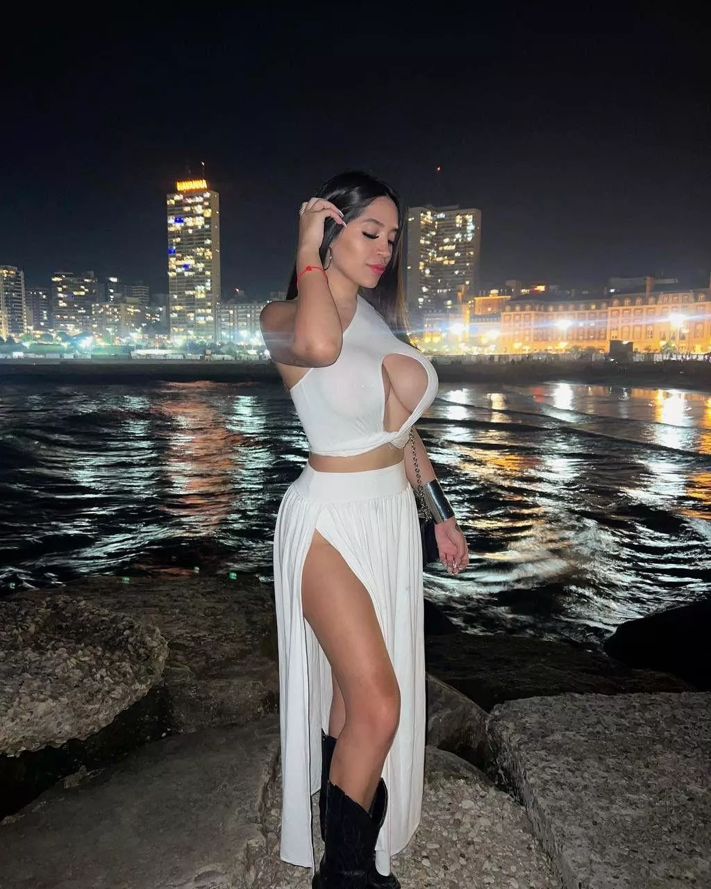 Perfect dress posted by PaulaFlores