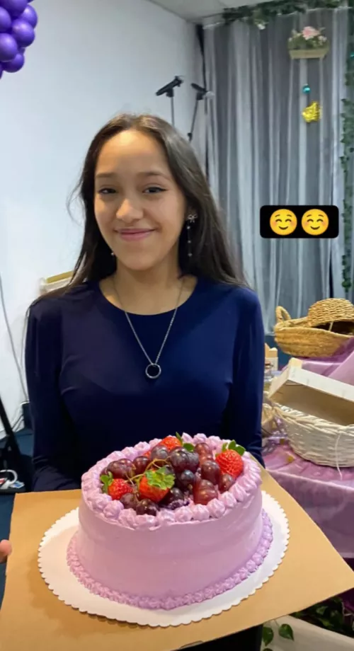 Random Latina I found online, opinions on her? by Takago-Kimicho910