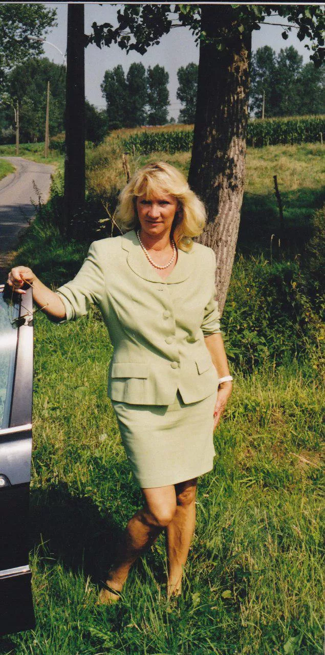 Should i wear this skirt to becyour secretary on the road to... posted by rokliefhebber