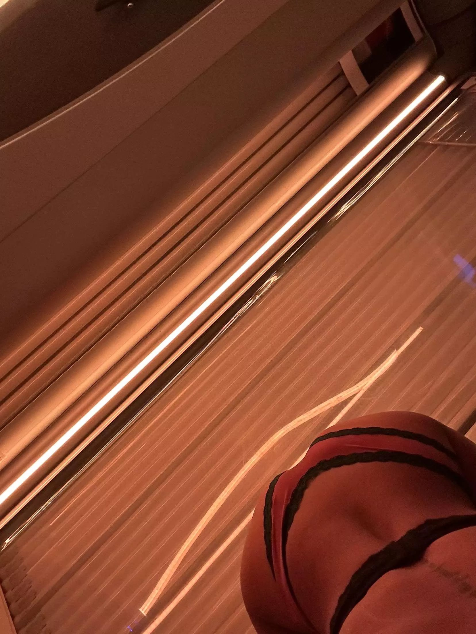 Testa att ha sex i ett solarie ?  posted by Mate-Decimal249