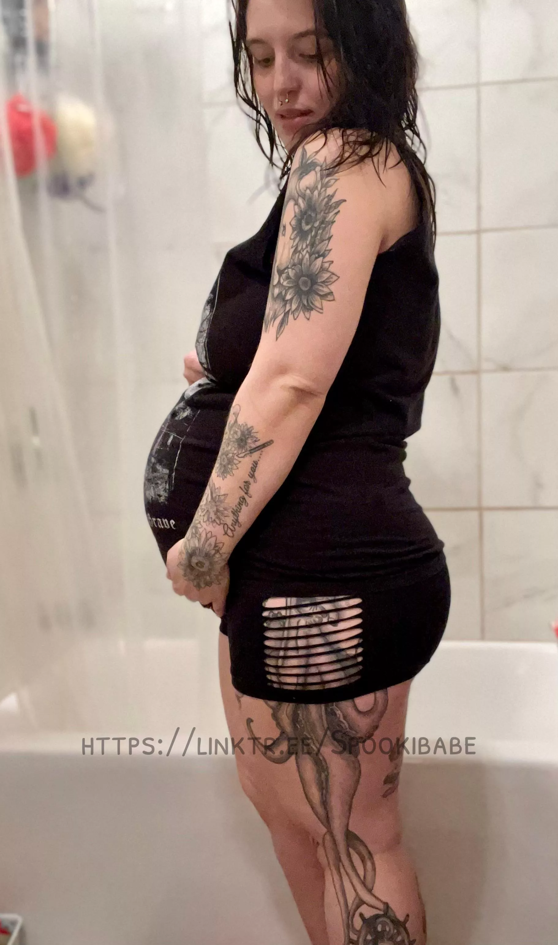 Throwback to my pregnancy (;  posted by Filterless96