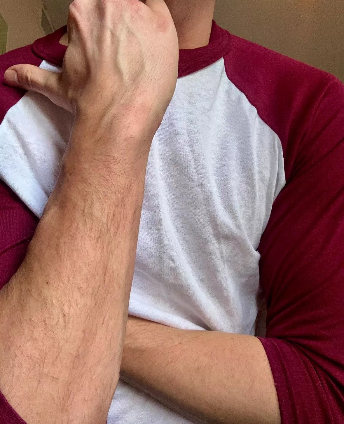 Trying the shirt every hot guy is wearing in the rom coms. Does it work? posted by sweaterweathar