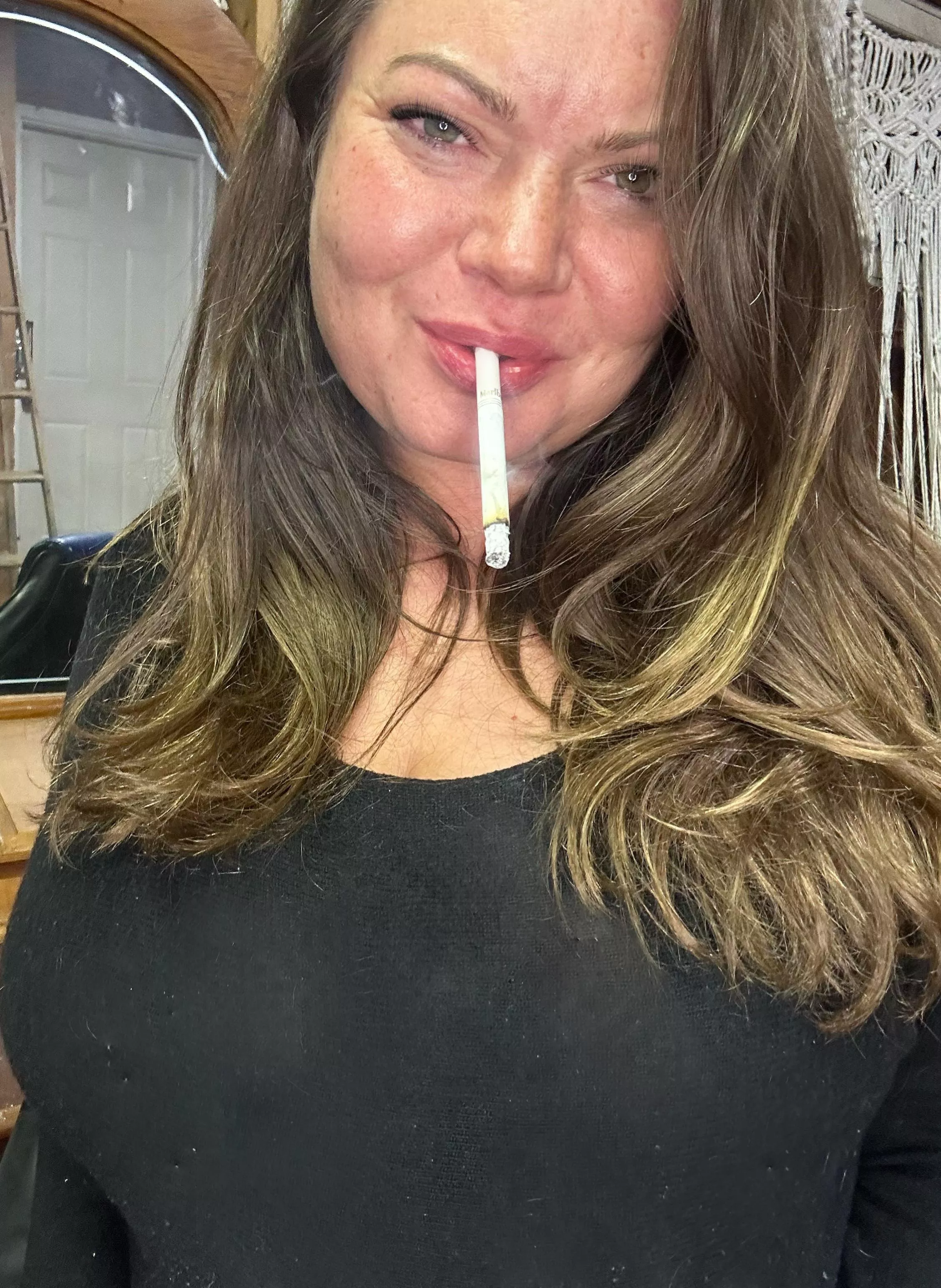 When you see me at the grocery store just know that I smoke and I’ll slobber all over that cock. posted by grneyedbeauty