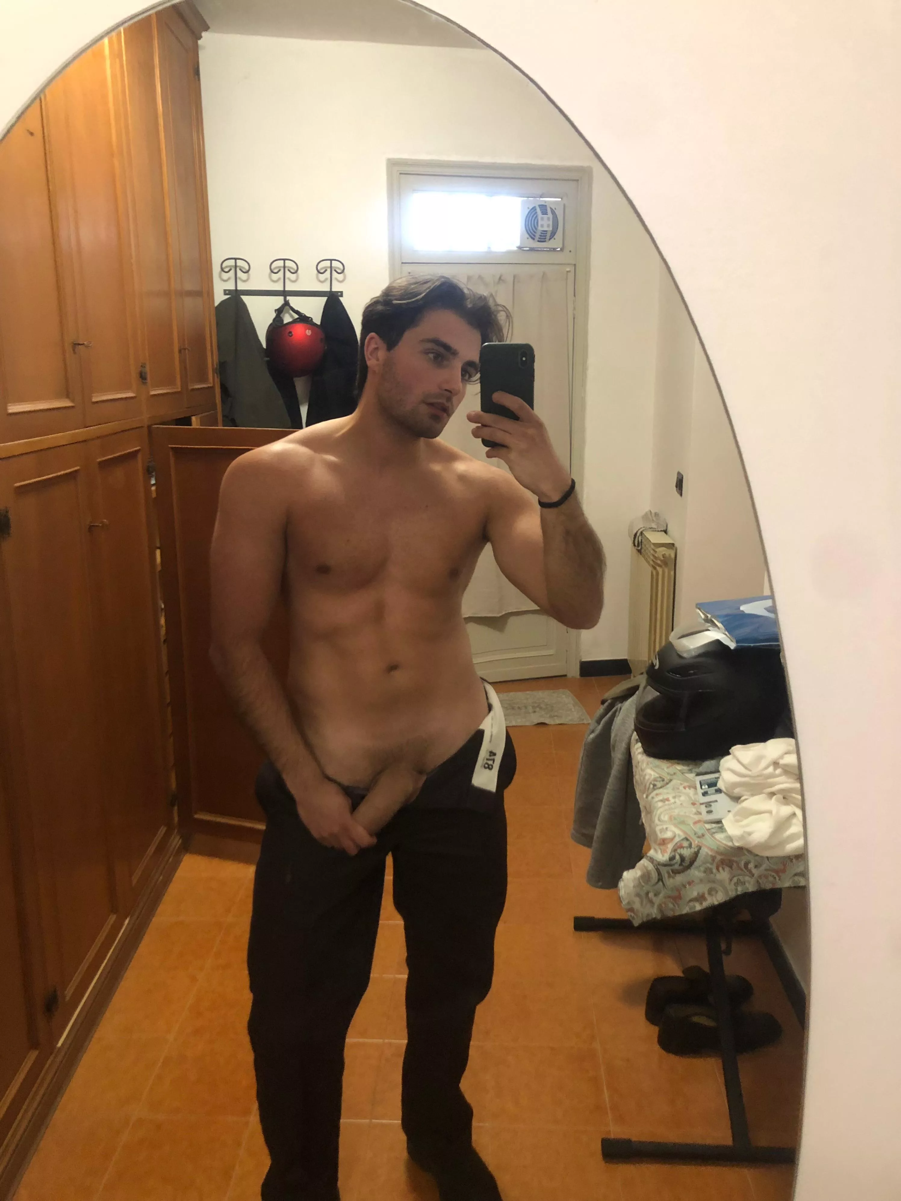 Work clothes and some sex in this dressing room? 👀 posted by HardHors3