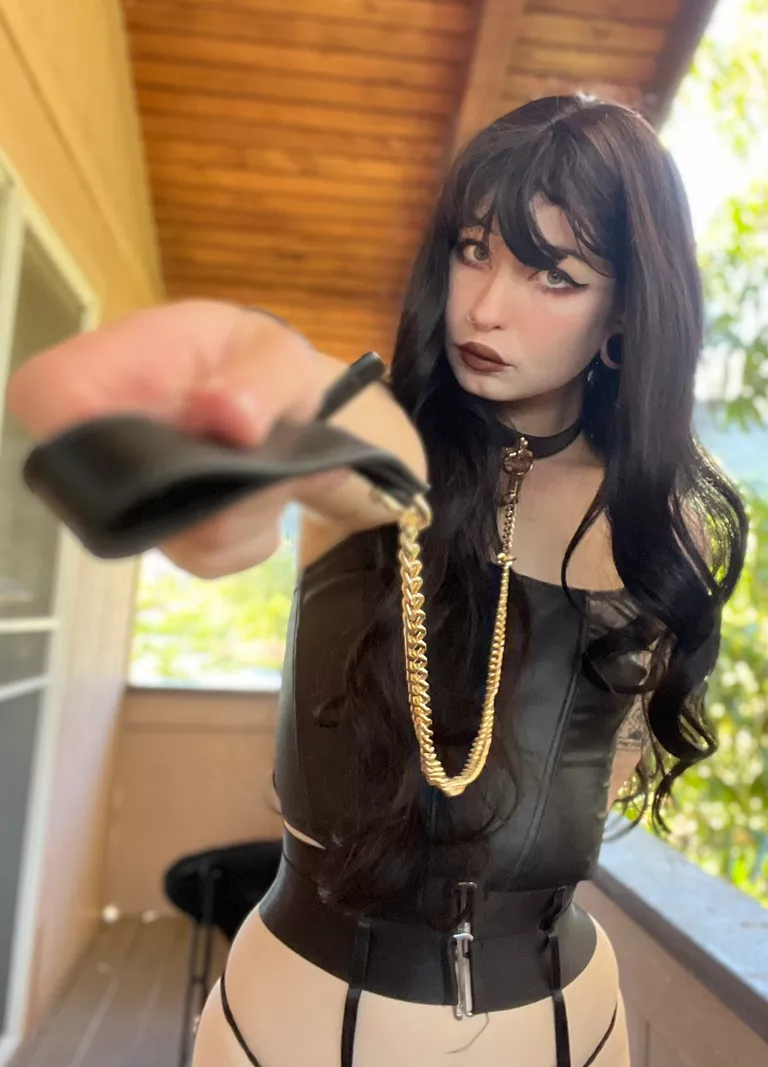 Would u be my master [F] posted by am_ferra_