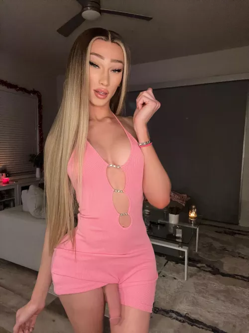 Would you be willing to be late at work to fuck a girl like me? by FitAnna