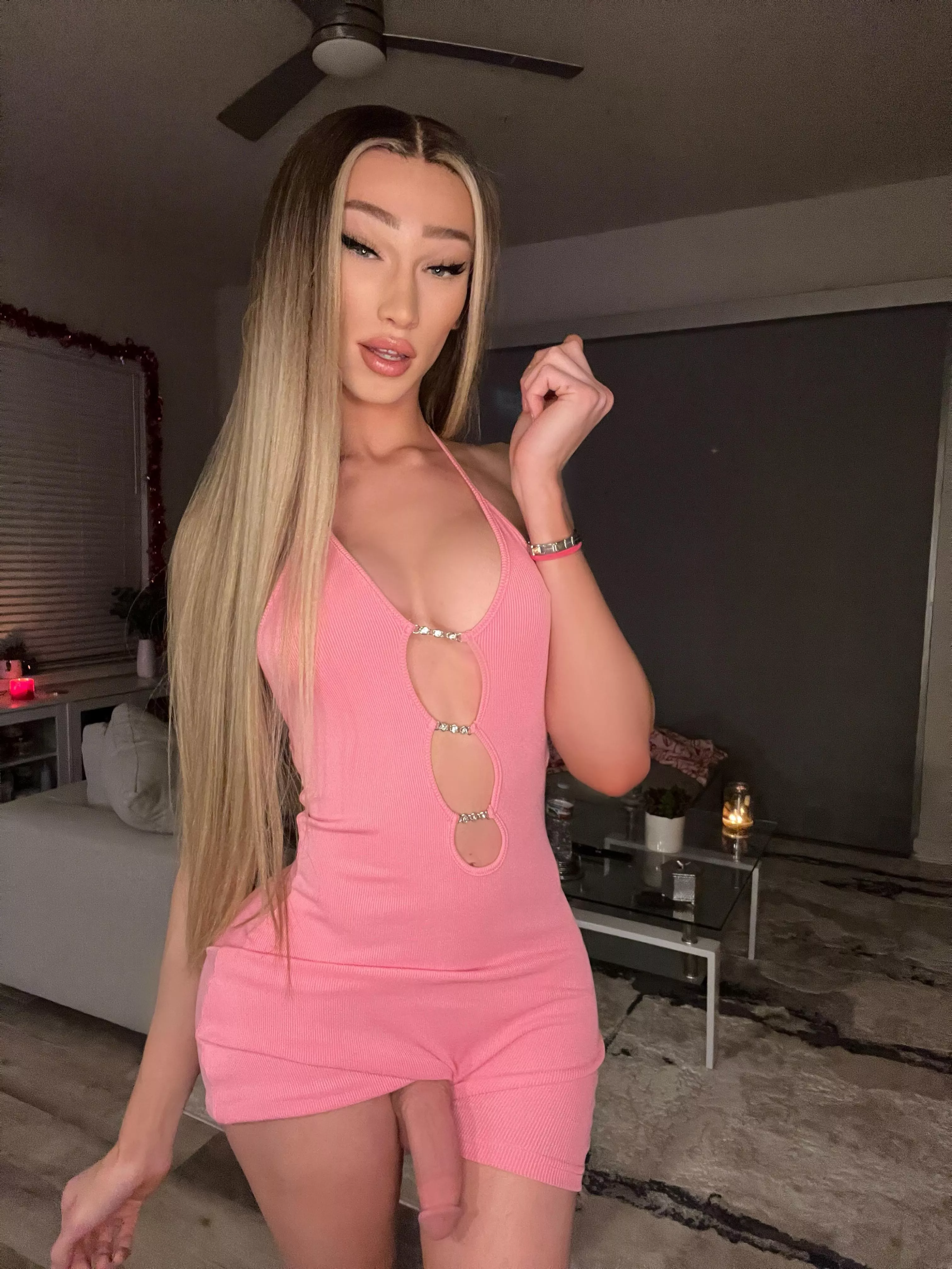 Would you be willing to be late at work to fuck a girl like me? posted by FitAnna