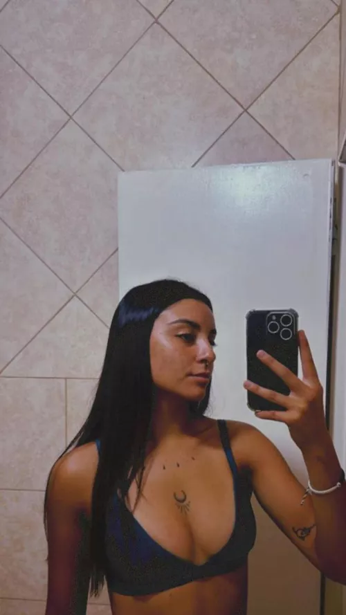  Would you fuck me if u had the chance?  by kmo42994