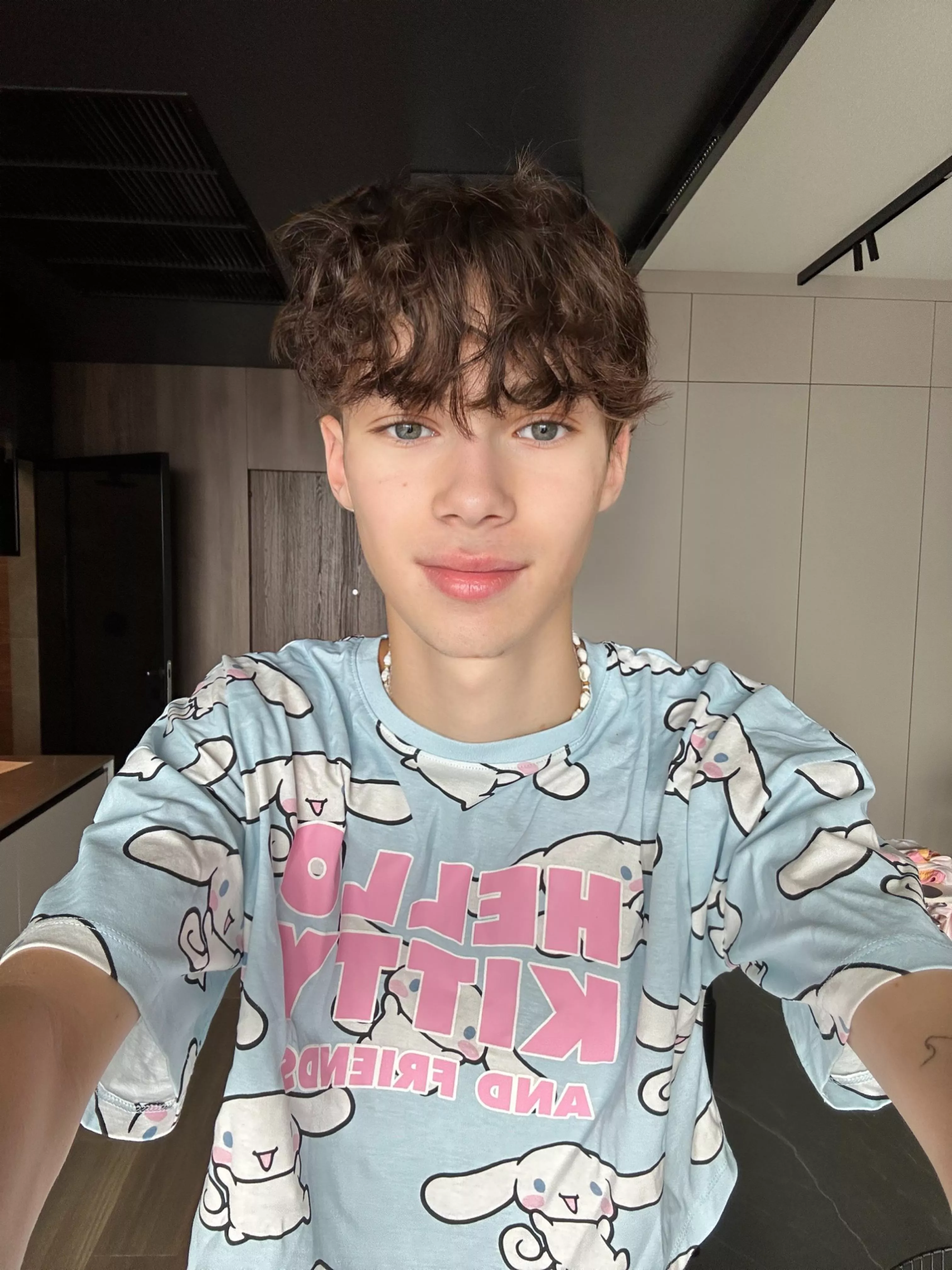 Would you like to dominate a cute and eager twink? (19yo125lbs) posted by SpicySisterxo_