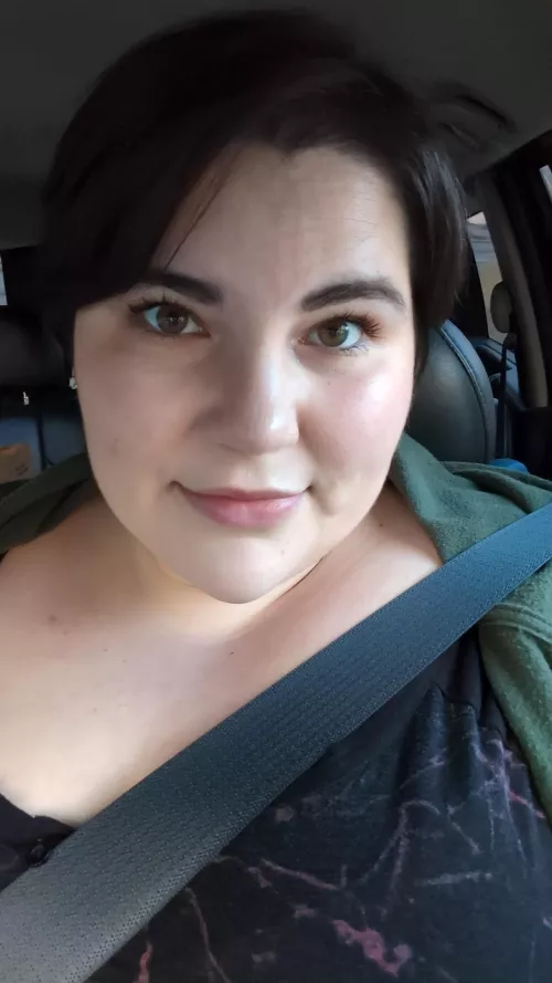 Y'all know I love posting a selfie on Friday. Here's to the weekend ☺️ by that_bbw_wife