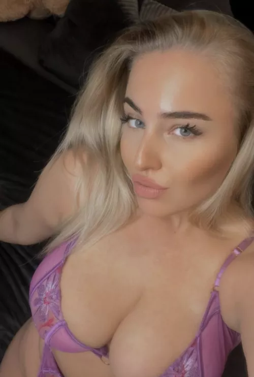 you come back to work after this weekend, I'm your new coworker - what's the first thing you do by ElegantBallerina