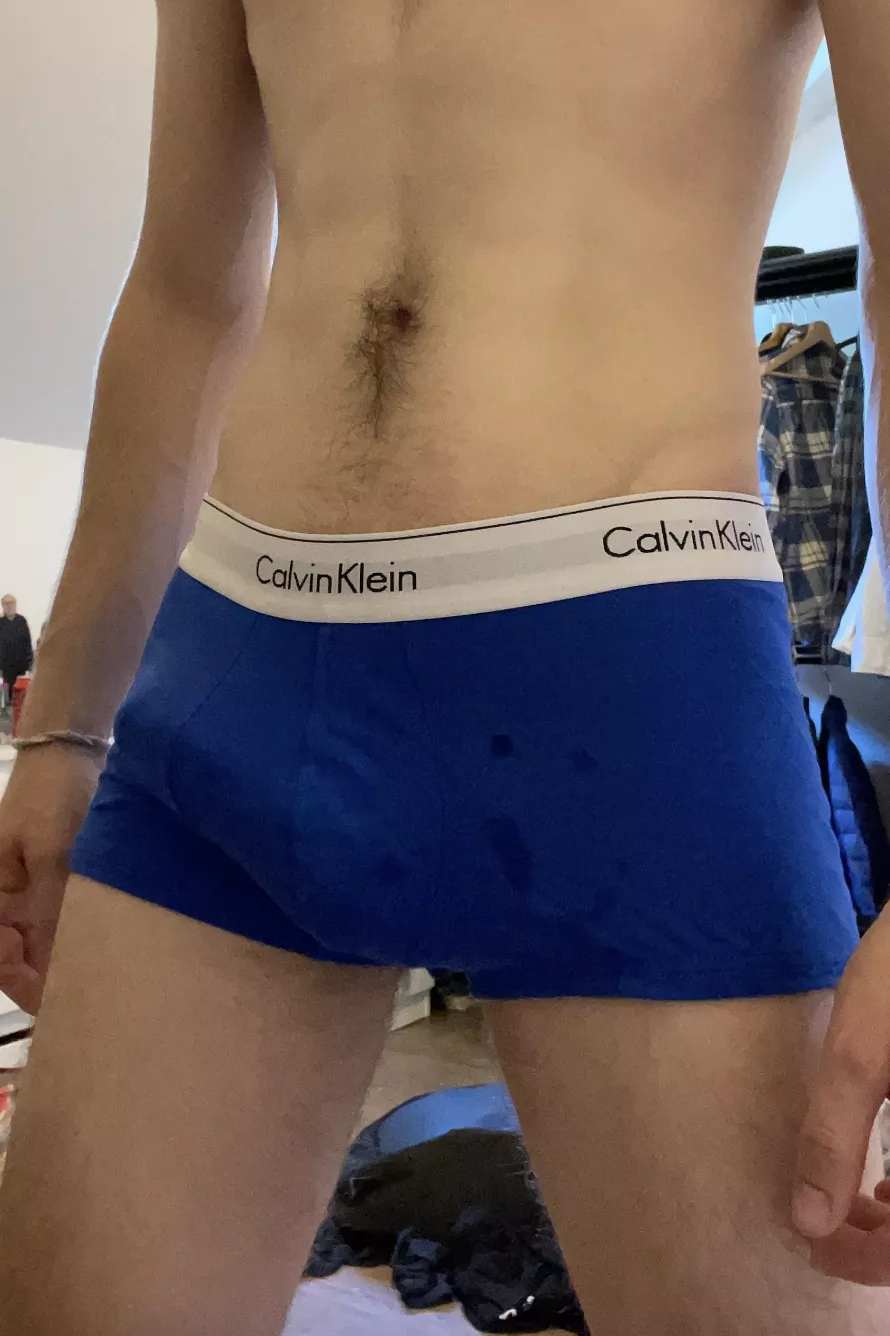 22 Sub Twink | Looking for a daddy to control me (I like underwear 🩲) --> DM posted by tinkywinky_18