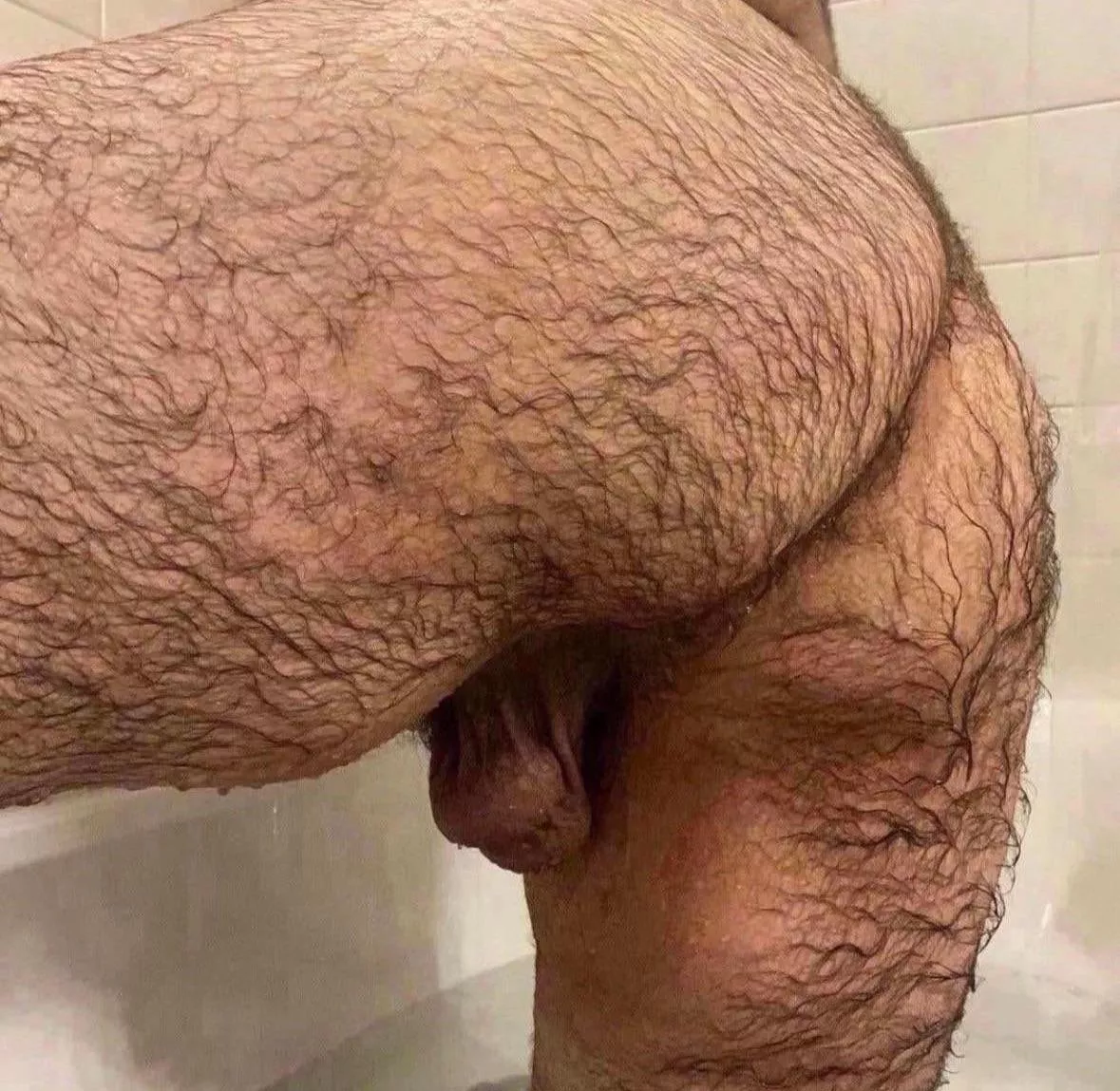 Anyone wanna see my stretch my hole? posted by ArturoMichaelX