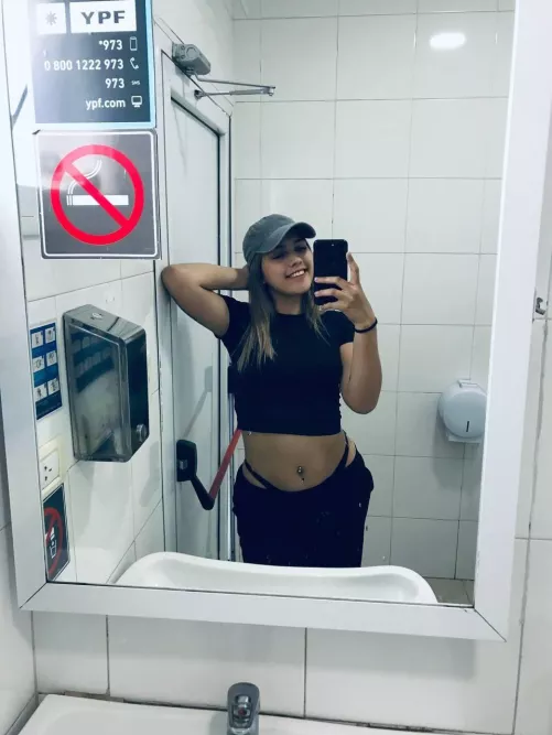 Are girls in crop top a turn on? by oddballnotification6