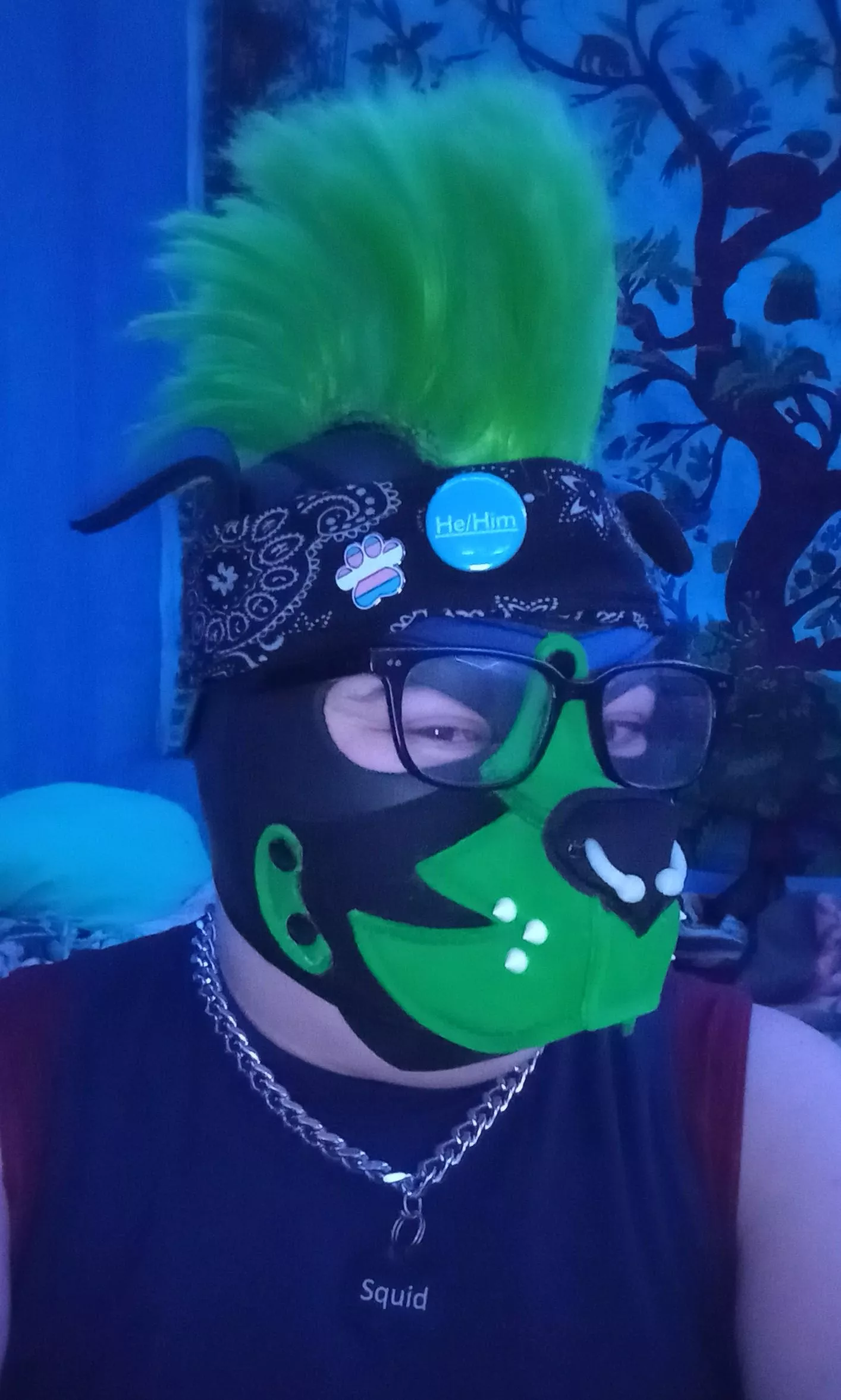 Awooo! Got a new muzzle for my hood!  posted by Bandit-Squid