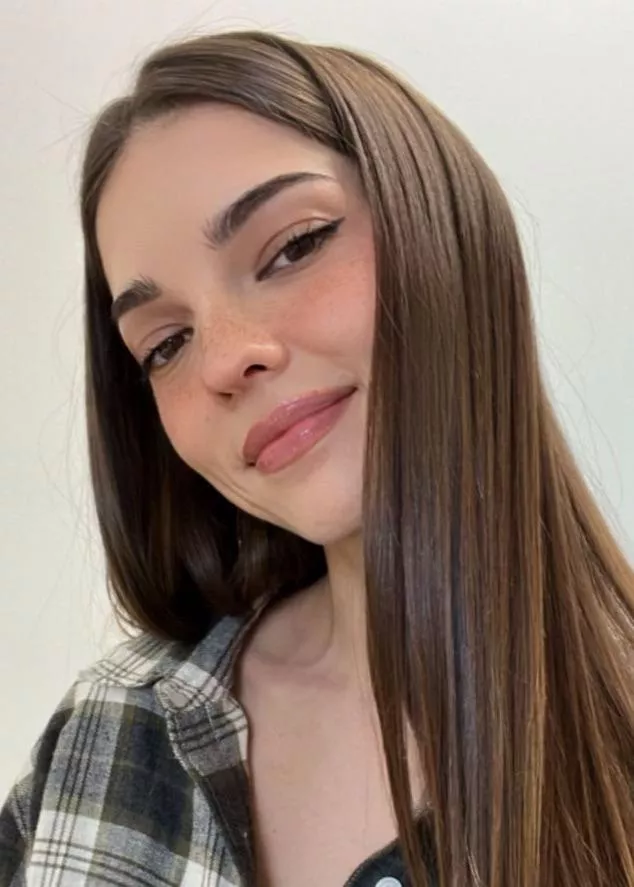 Coleen Cole posted by Ken789gh