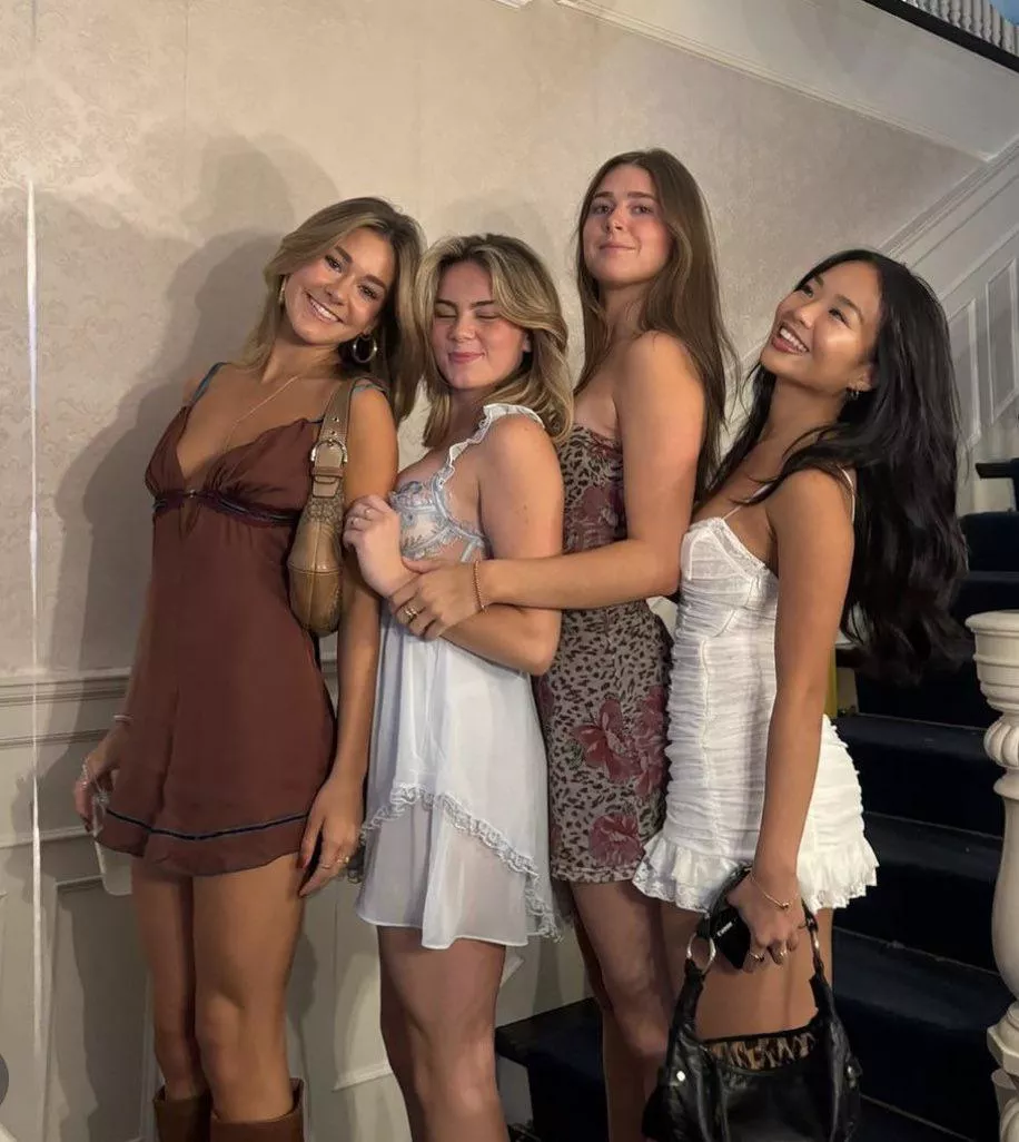 Cute Girls posted by wakkaffx2