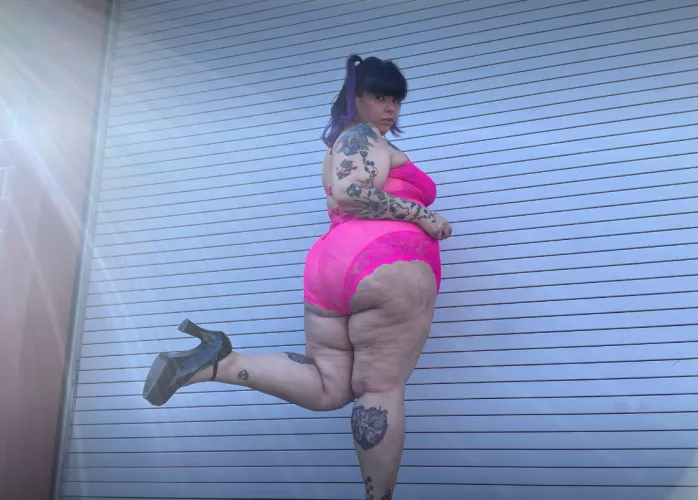 Feeling hot in hot pink by LunaCeleste13