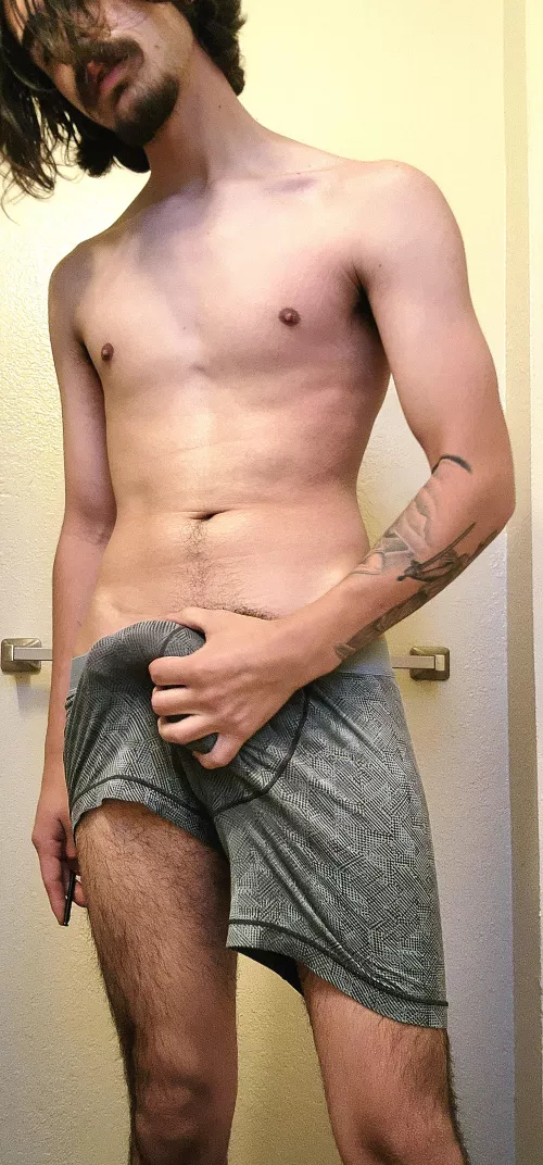 Feeling myself  by nonbronarys