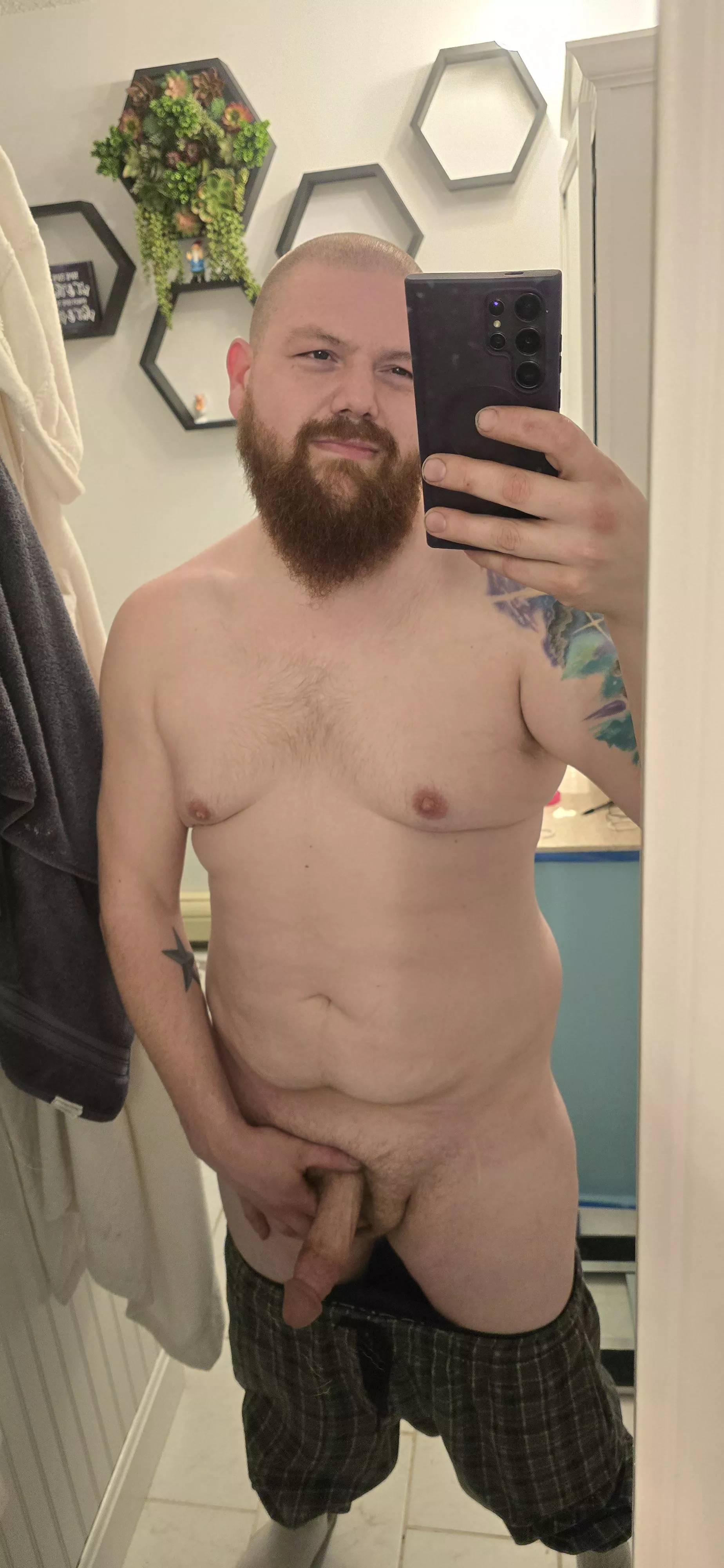 Friday night, drunk, who wants some. posted by NHcub1990