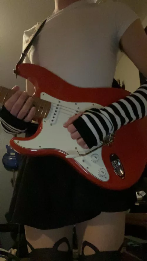 Guitar :3 by Clay_09