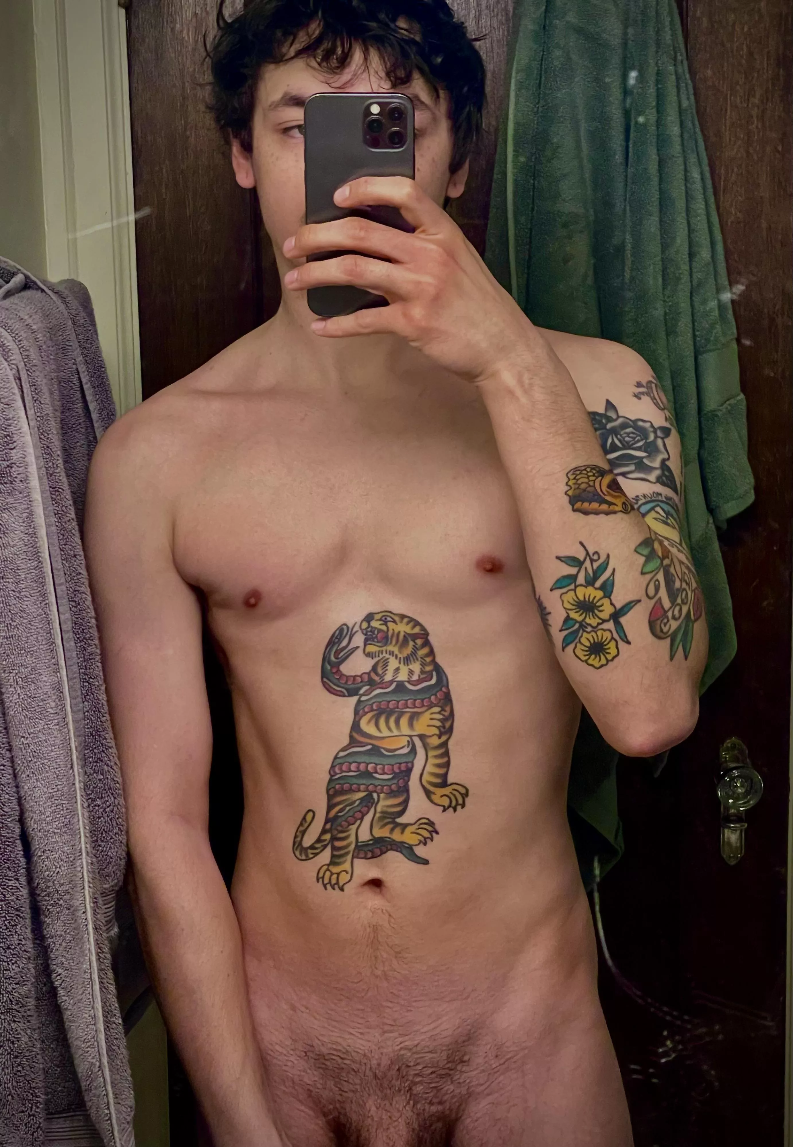 Happy Saturday hope everyone has a great weekend ! Especially if you’re working like I am 😮‍💨 posted by mayorjawnz