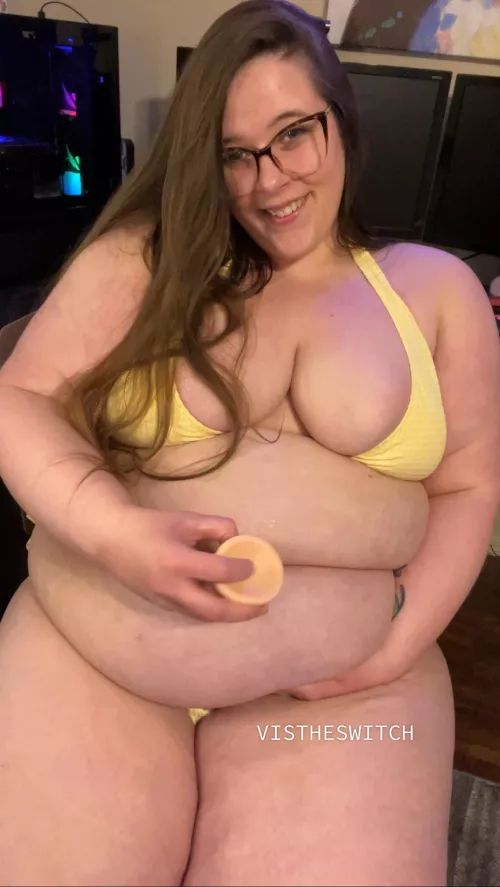 He won't fuck my belly so I've been doing it myself... now I'm obsessed with how it feels 😅 I just wanna make someone cum like this sooo bad  by vistheswitch