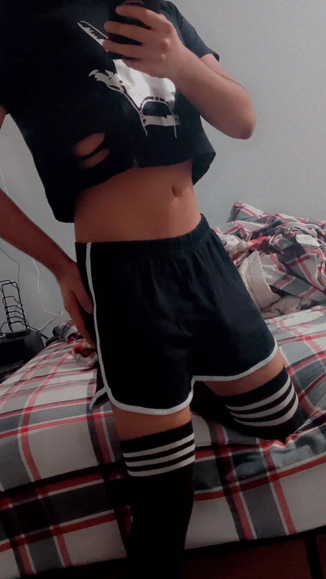 Hii!! What do you think of my outfit?  posted by CrisPR50