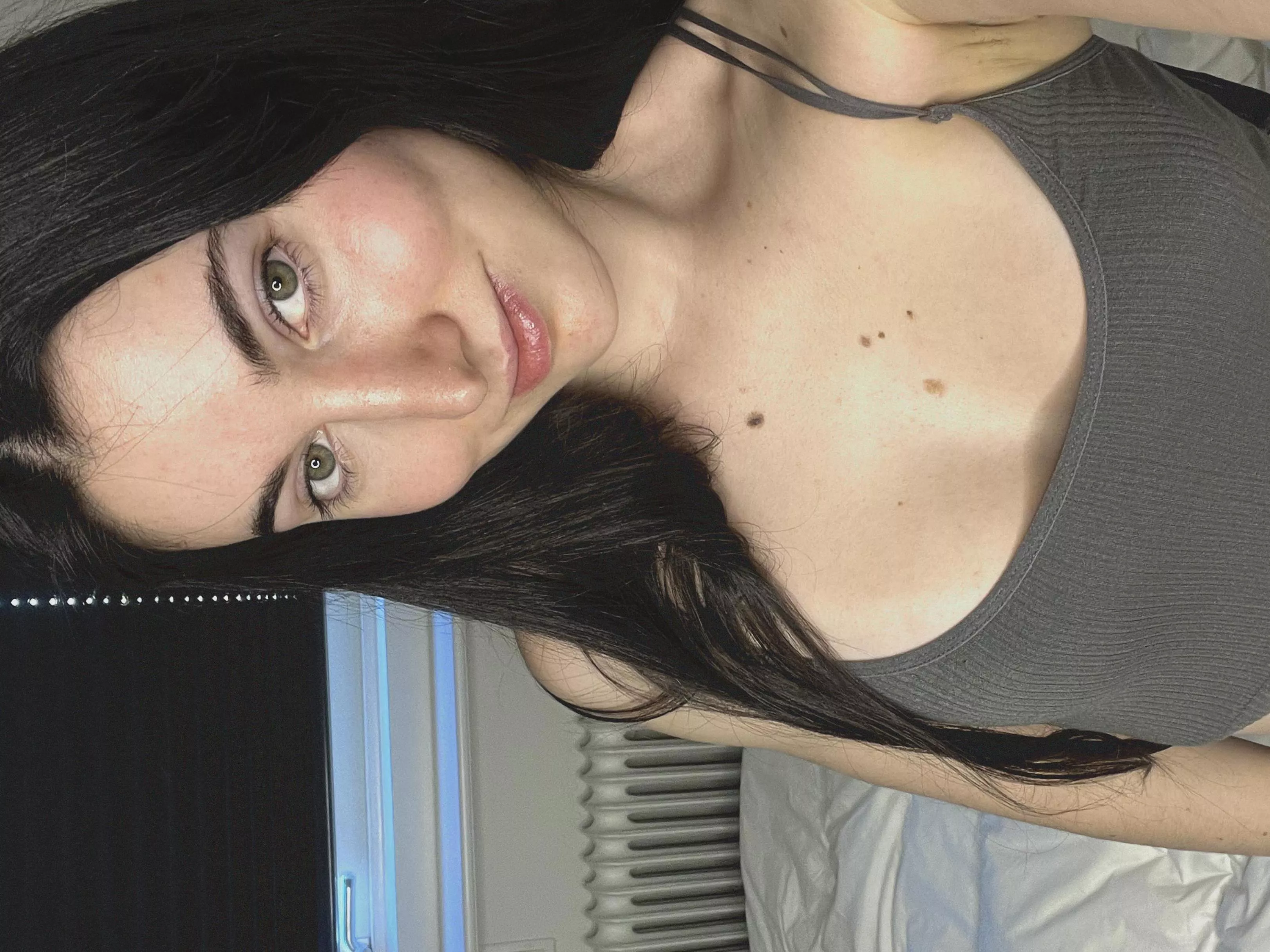  Hole wants cock, any suggestions?  posted by ksoChZ