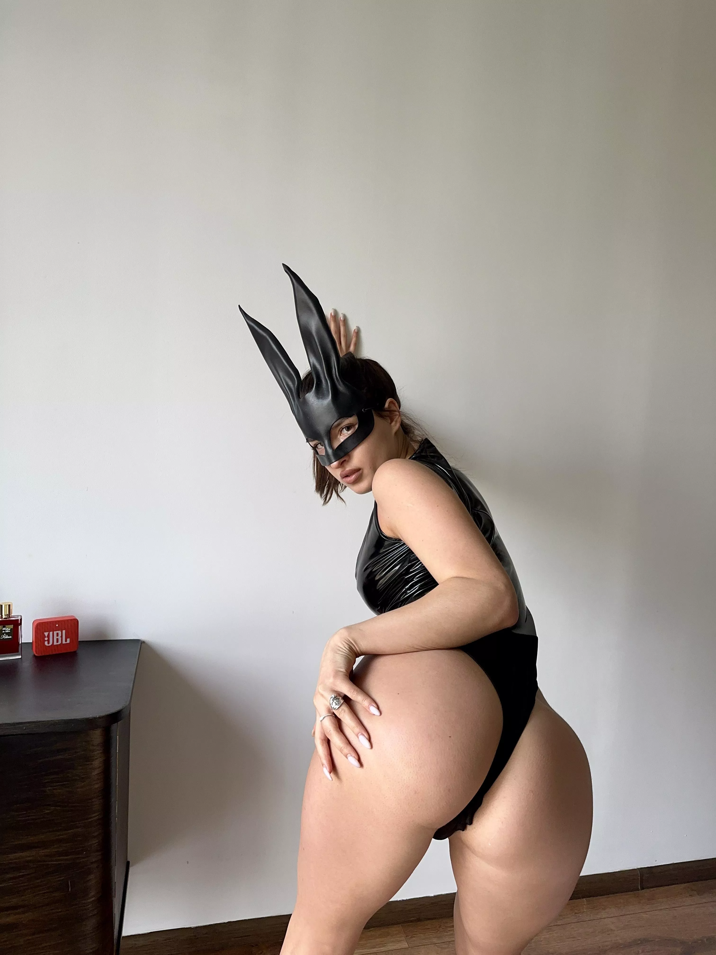 I do custom videos if u are interested ❤️ posted by Evamoon94